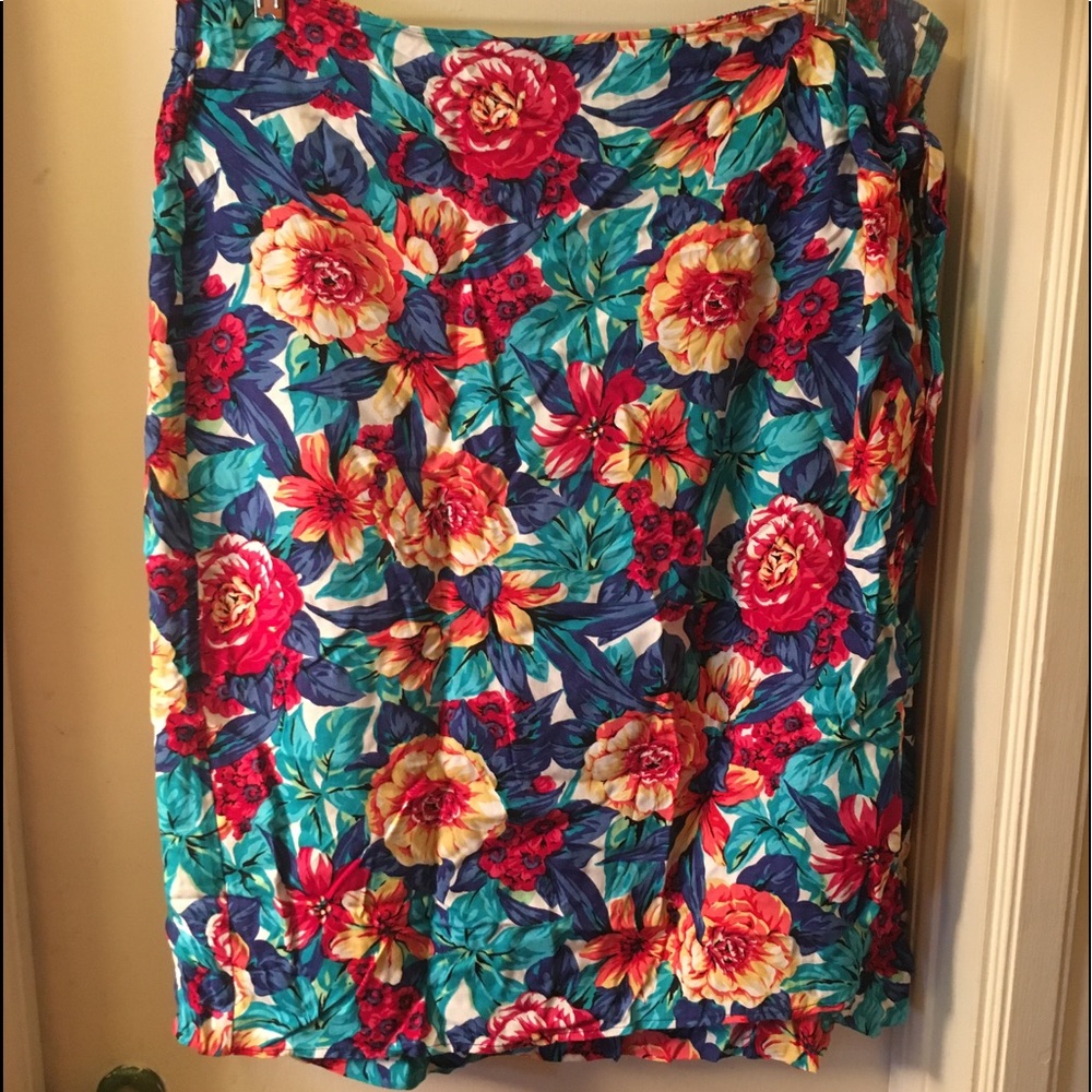 Floral Short Skirt